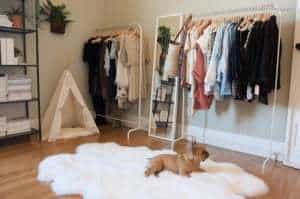5 ways to declutter your digs-clothes